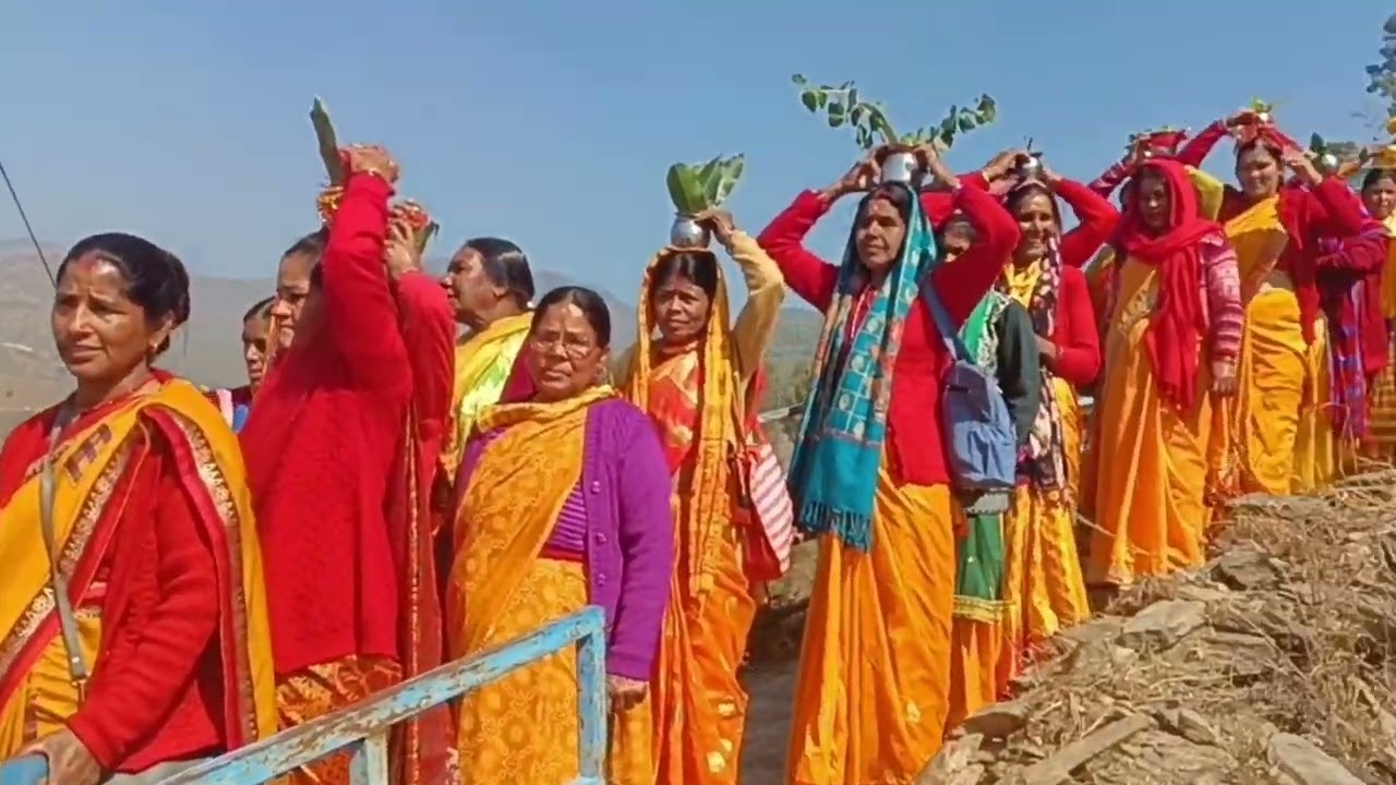 सतमुख महादेव कलश यात्रा में श्रदालुओं भीड़  @paribhaipahadivlog8045🙏