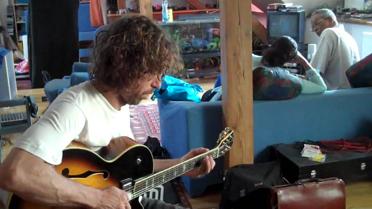 Justin Lavash at Ra Bob studio - Logie Meachum session
