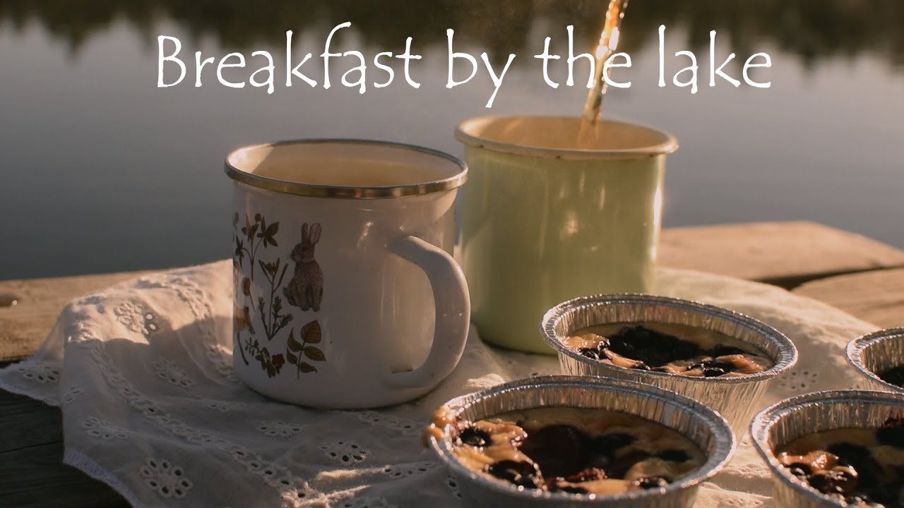 Breakfast by the lake