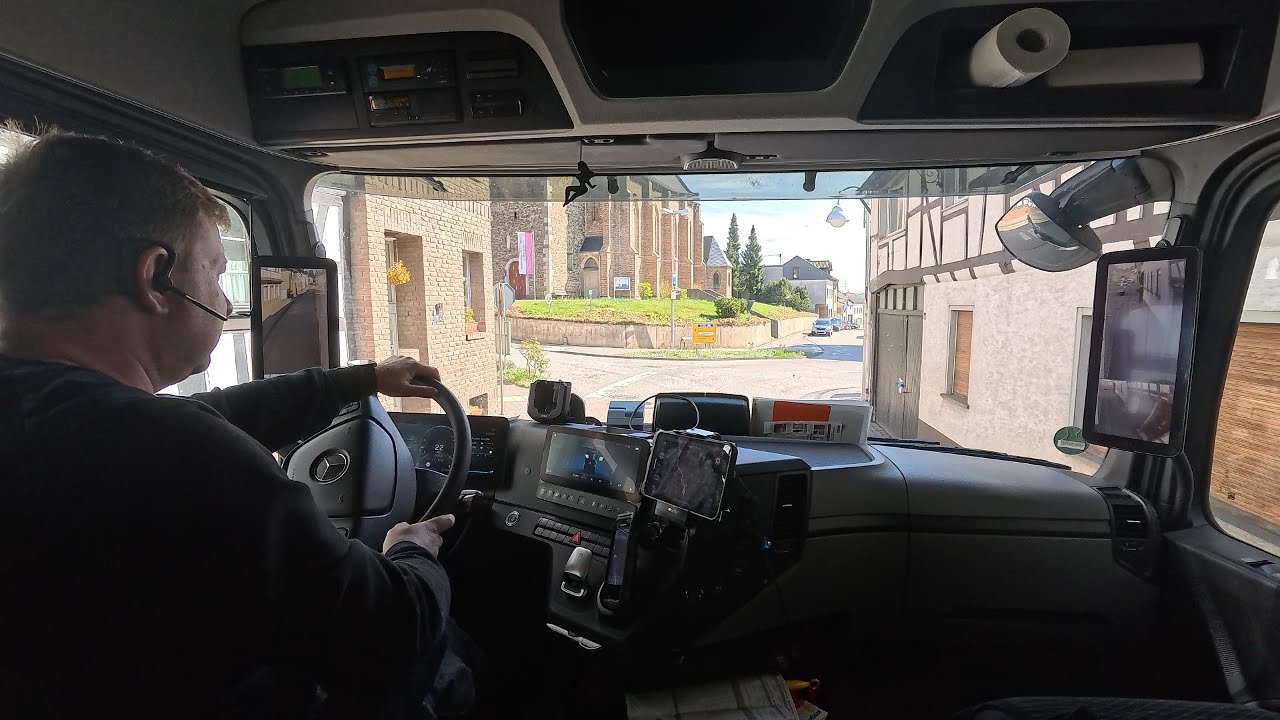 Mercedes Truck Road Landscape, Grafschaft- Euskirchen.