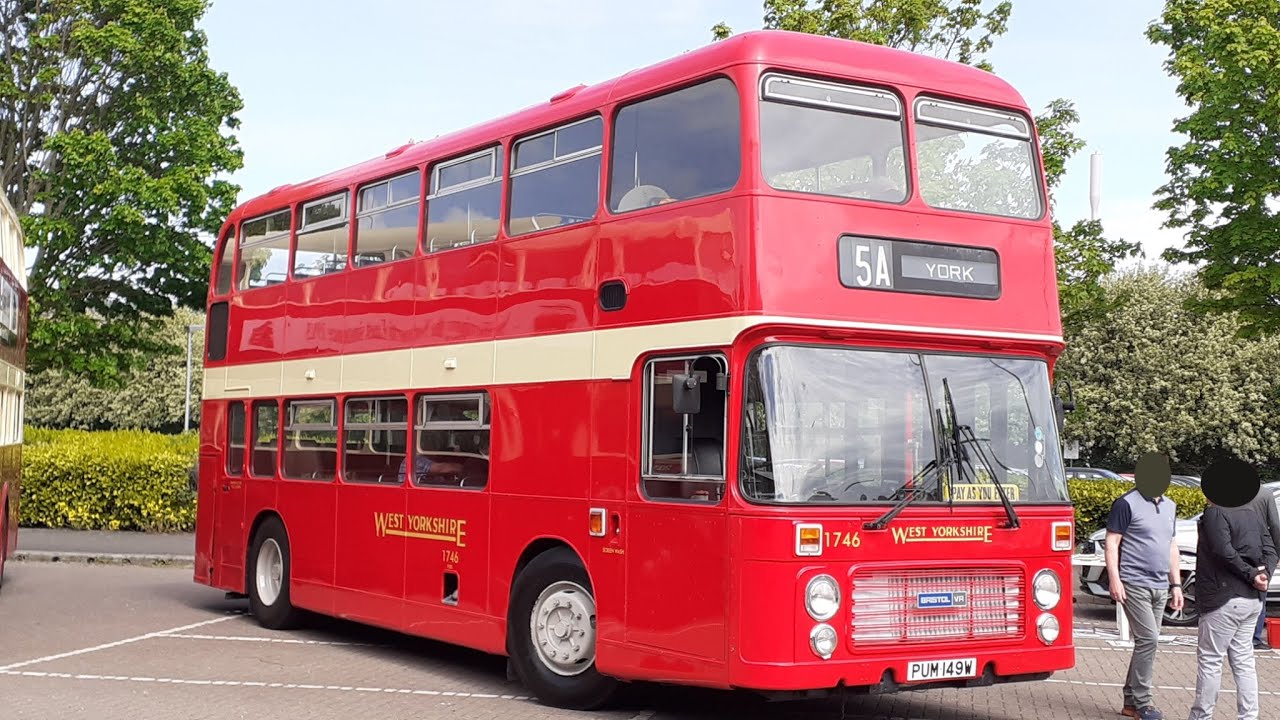 *Loud Beast!* Preserved West Yorkshire Bristol VR ECW 1746 (PUM 149W)