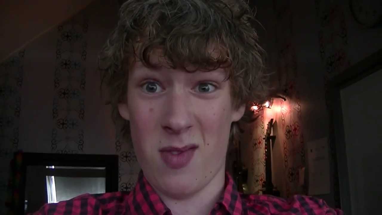 Vlogske #1 Het Kroepoekschandaal! (16-8-2013)