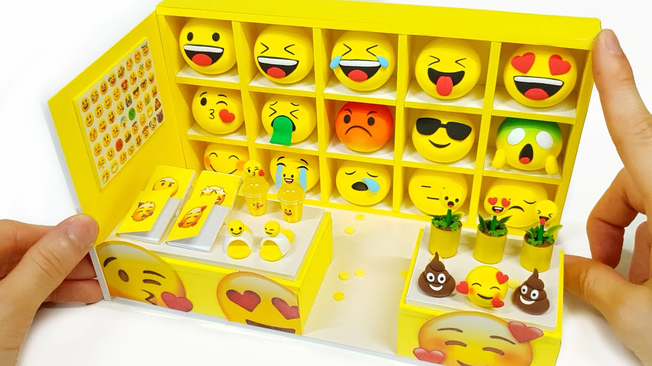 DIY Miniature Realistic shop - Emoji Shop decor ! Too much Emoji ~