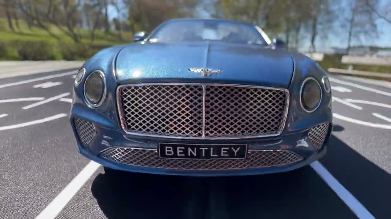1:18 Bentley Continental GTC Crystal Blue by Norev [Unboxing]