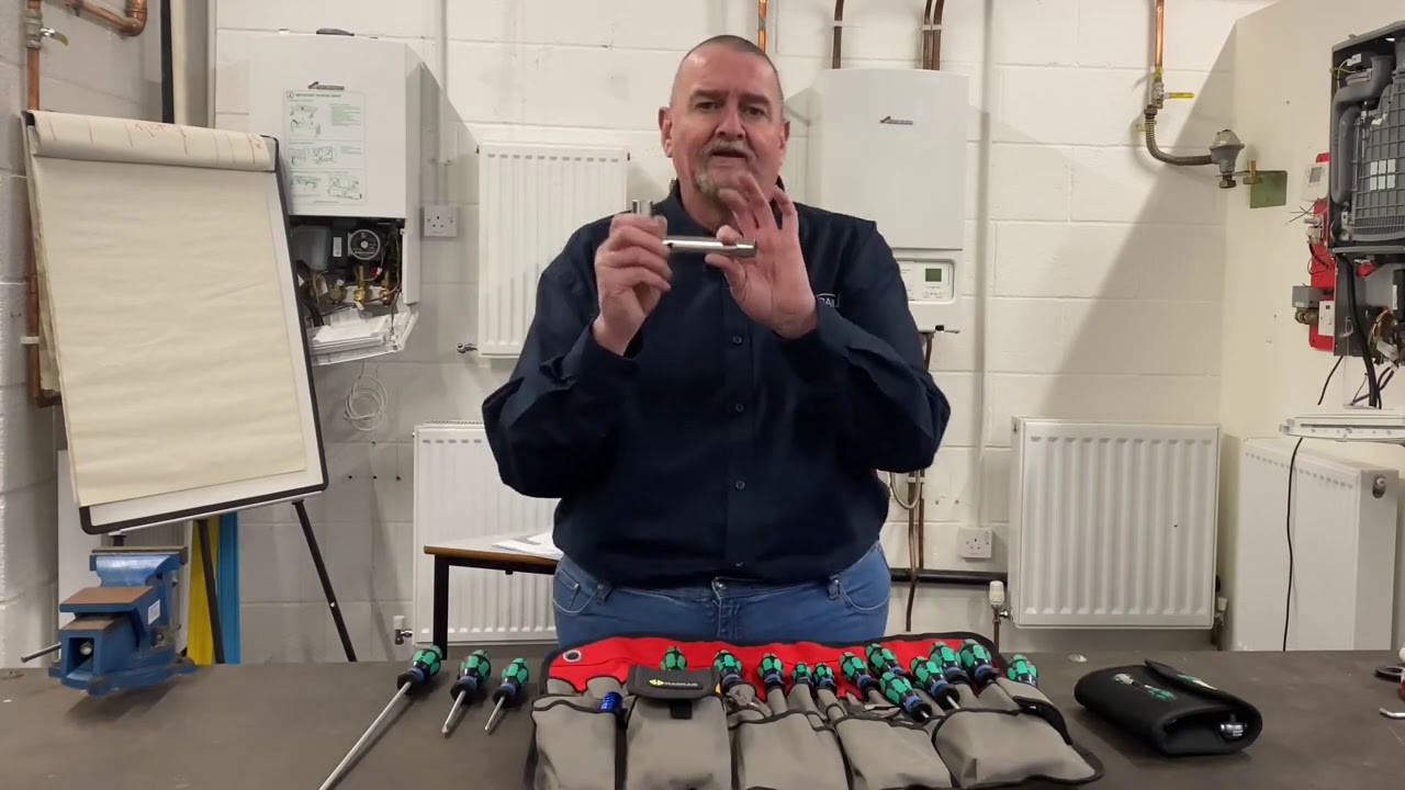 Roy&rsquo;s Tools - Gas Engineer Tool Box - Trainee Plumber