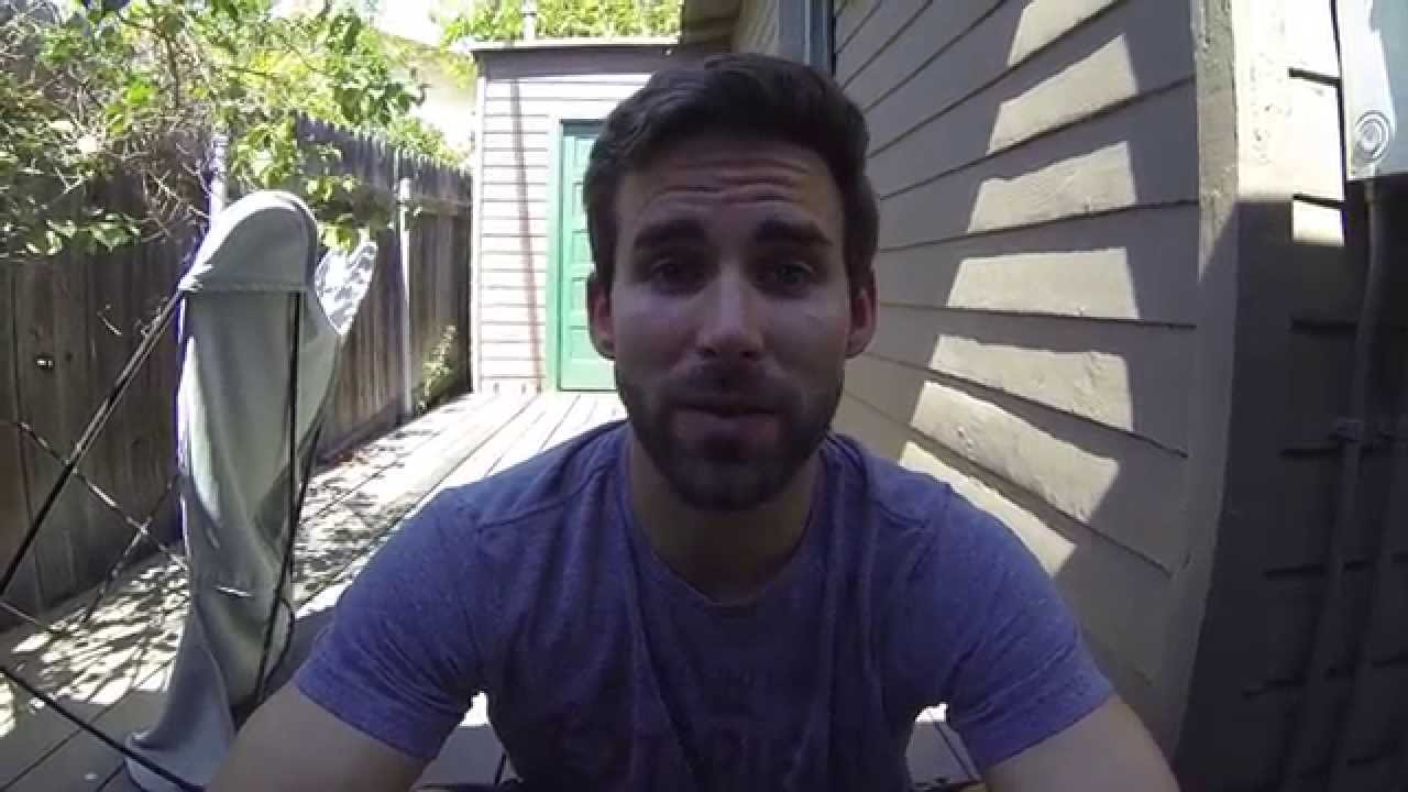 One Minute Drum Lesson - 16th Note Drum Fill - Jake Bundrick