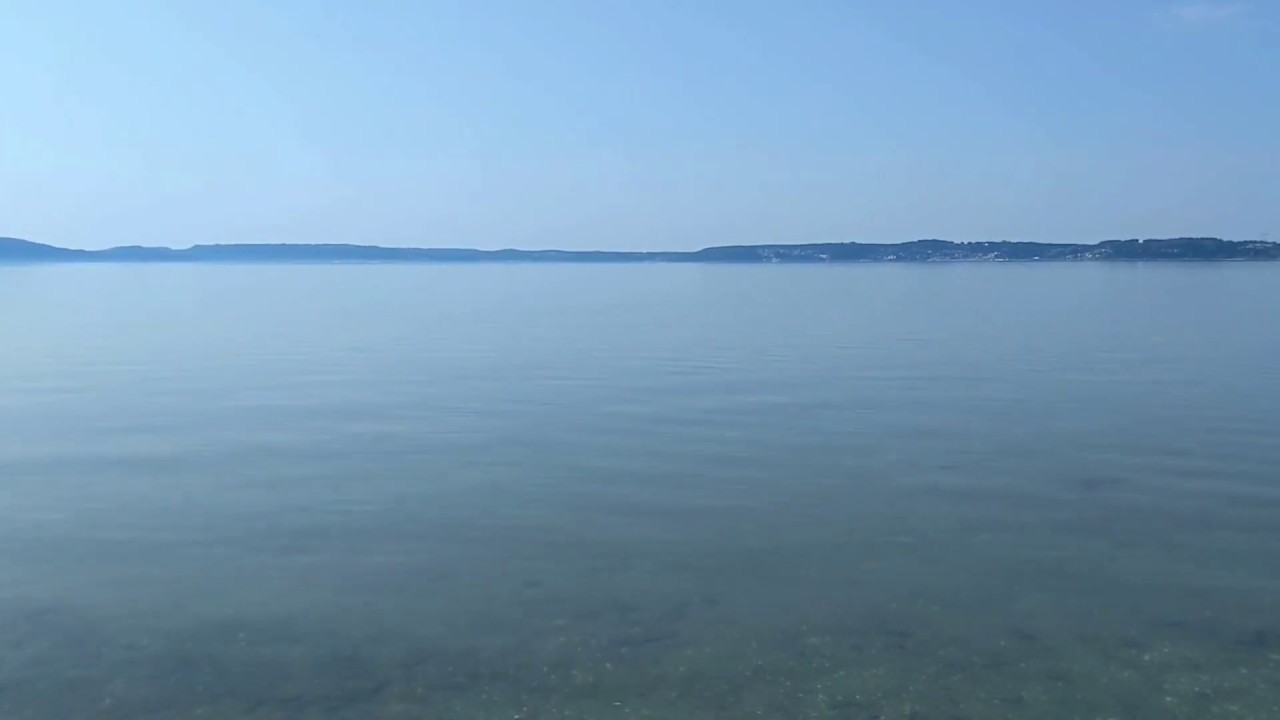 Quiet water surface : peaceful and relaxing lake sound contemplation #relaxingsound