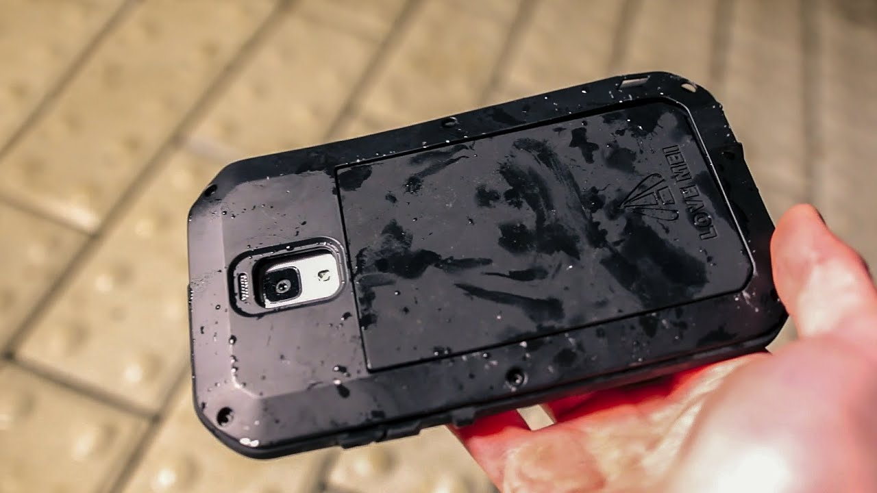 Vydrží mobil pád ze třetího patra?