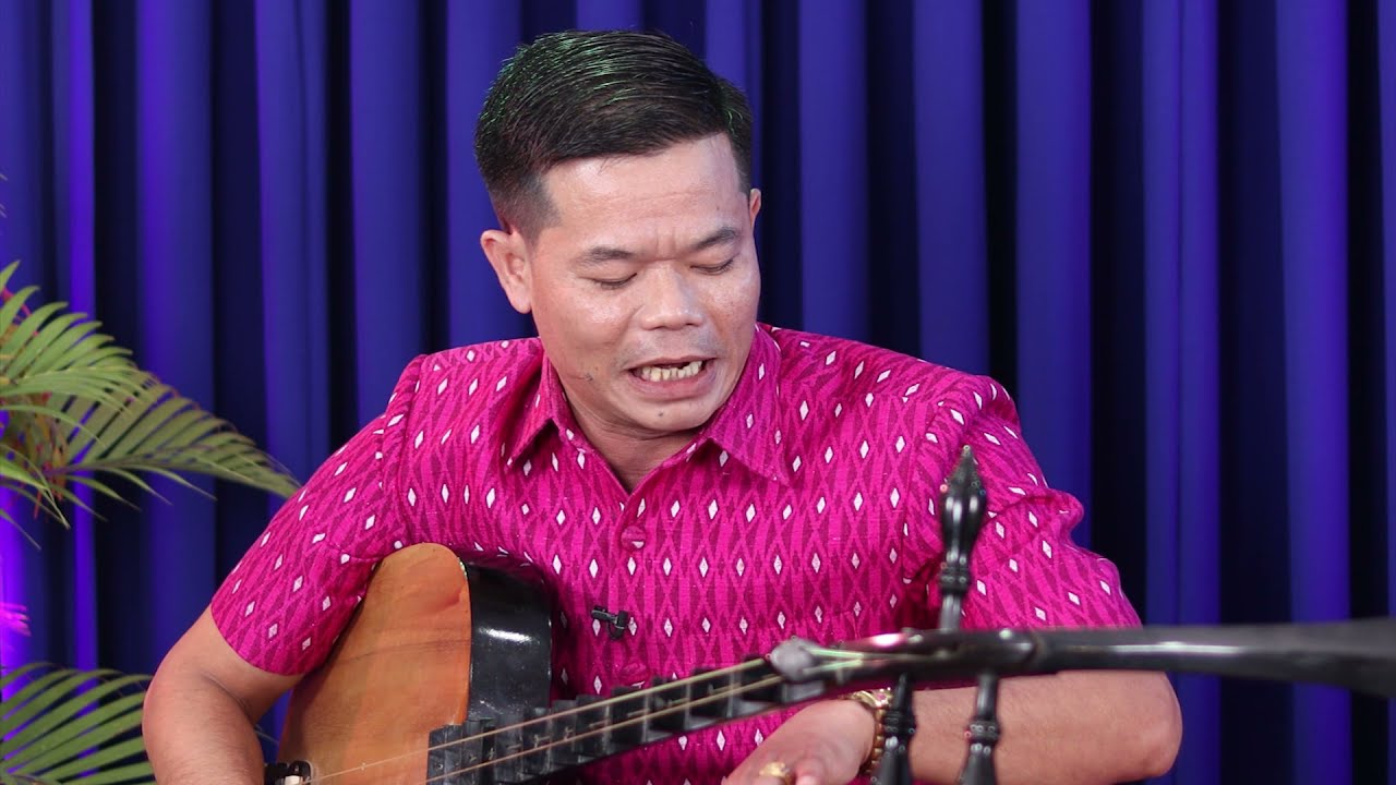 ចាប៉ីឆ្លើយឆ្លង ៖ ឫស្សីឥតថ្នាំង អាគាំងមិនឮ រនោចខែភ្លឺ ពេញបូណ៌ងងឹត (ដួងសុខគា+ឡុងឆាយ)