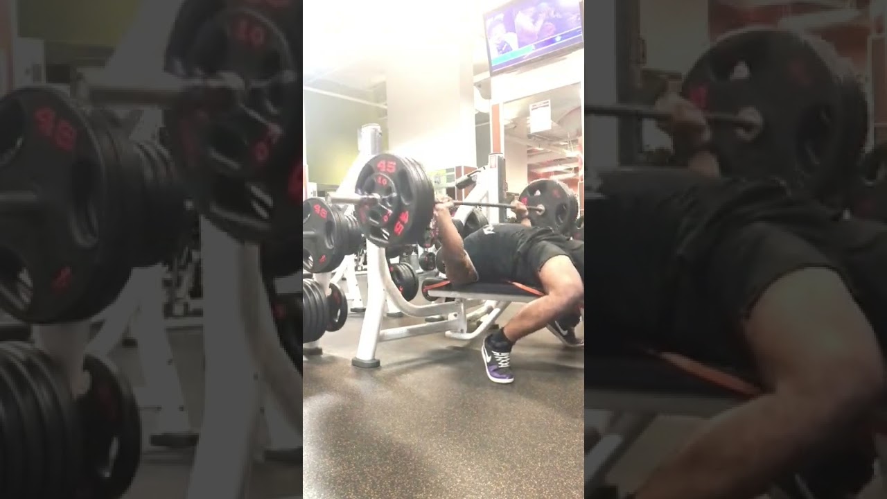 Bench is going smooth #bench #increasebench #bencheveryday #beastmode #workoutinspiration #benchday