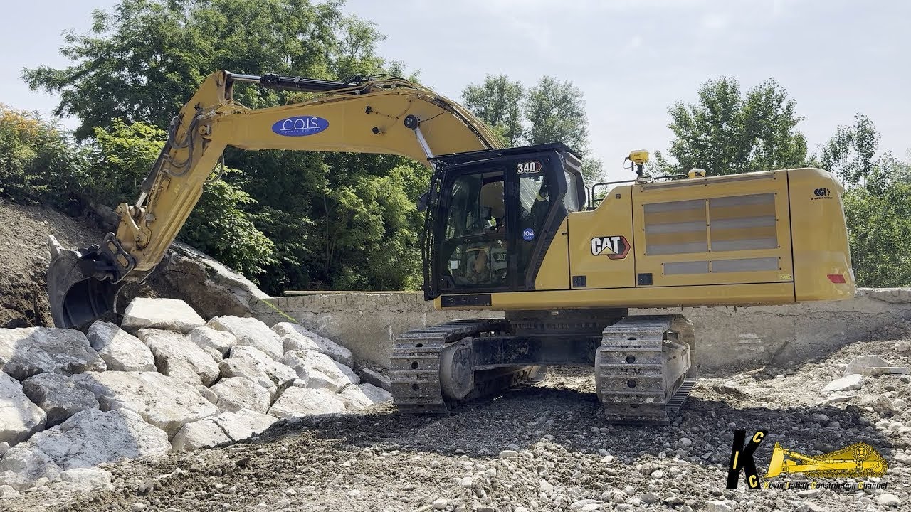 CATERPILLAR 340 Excavator Cliff Construction PT2