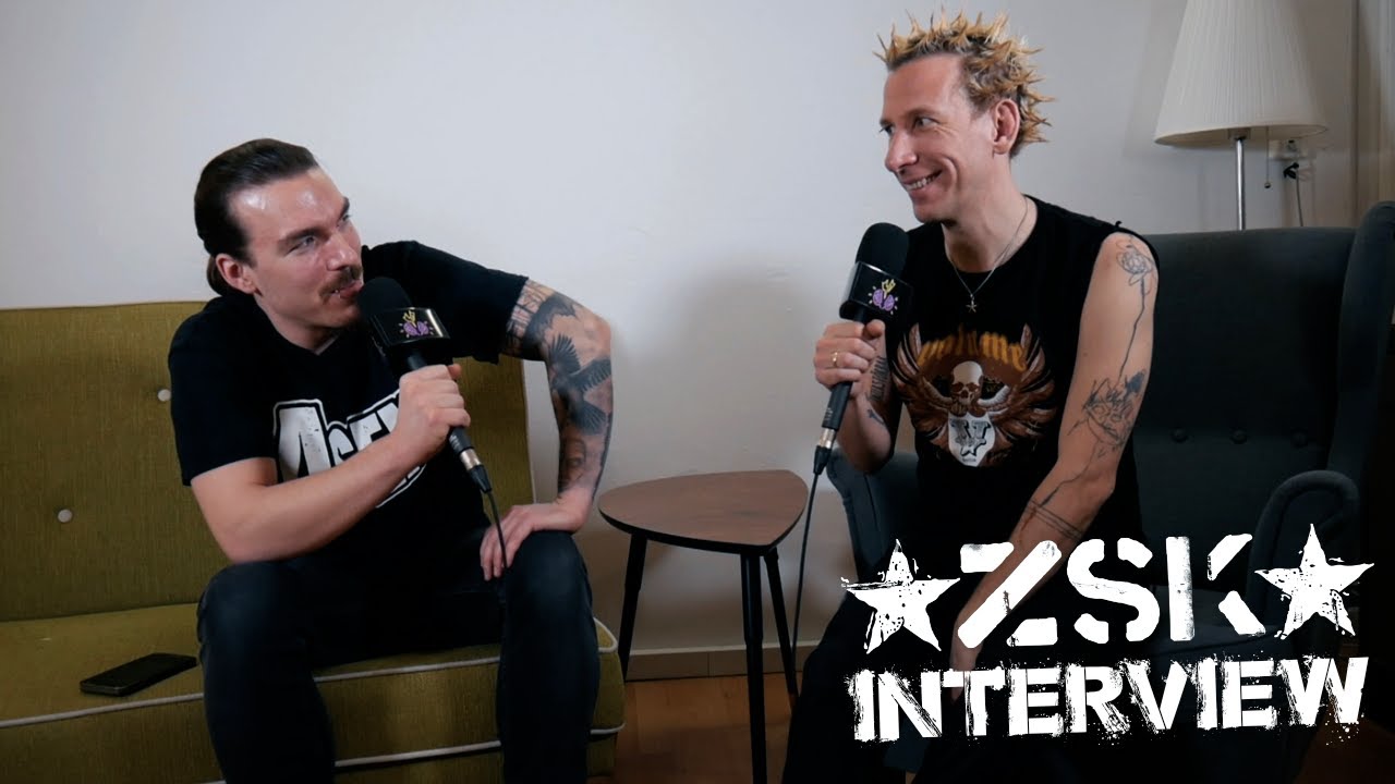 Joshi von ZSK über HassLiebe, die Tour mit Rise Against, ihrem ersten Konzert & mehr | Interview