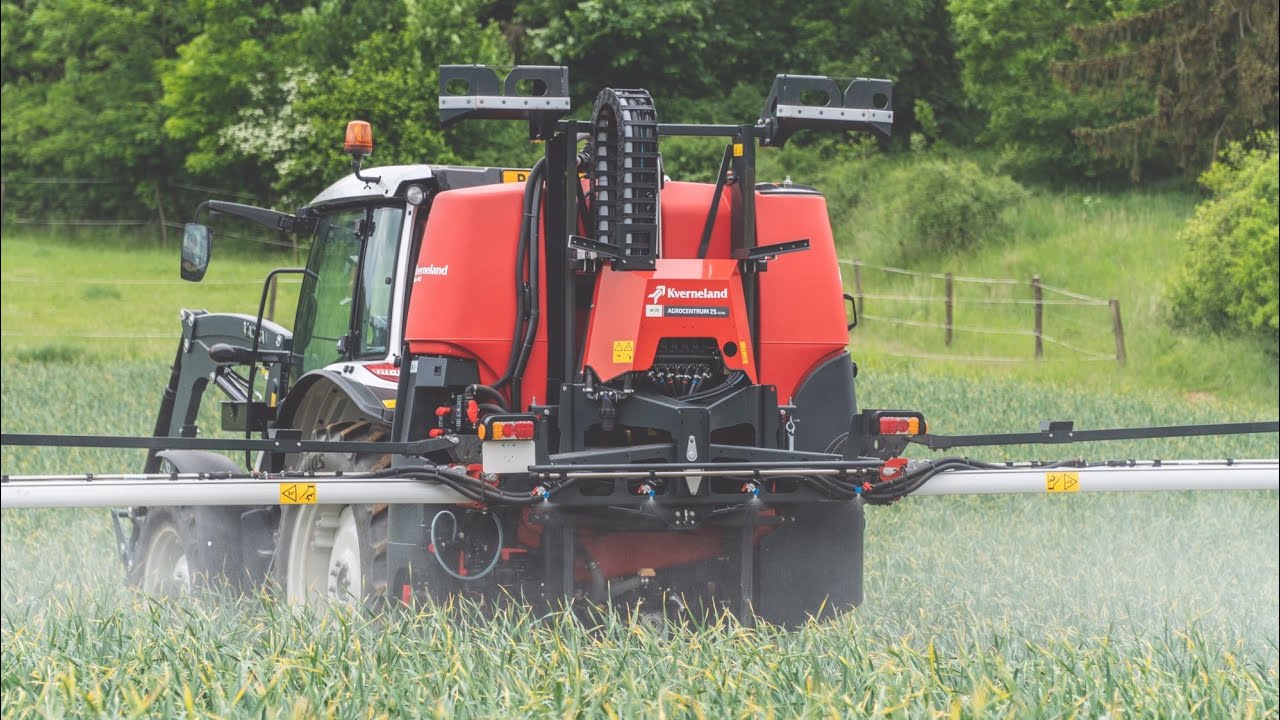 Valtra A114H4 & Kverneland iXter A12 - Farma Podal, Drásov