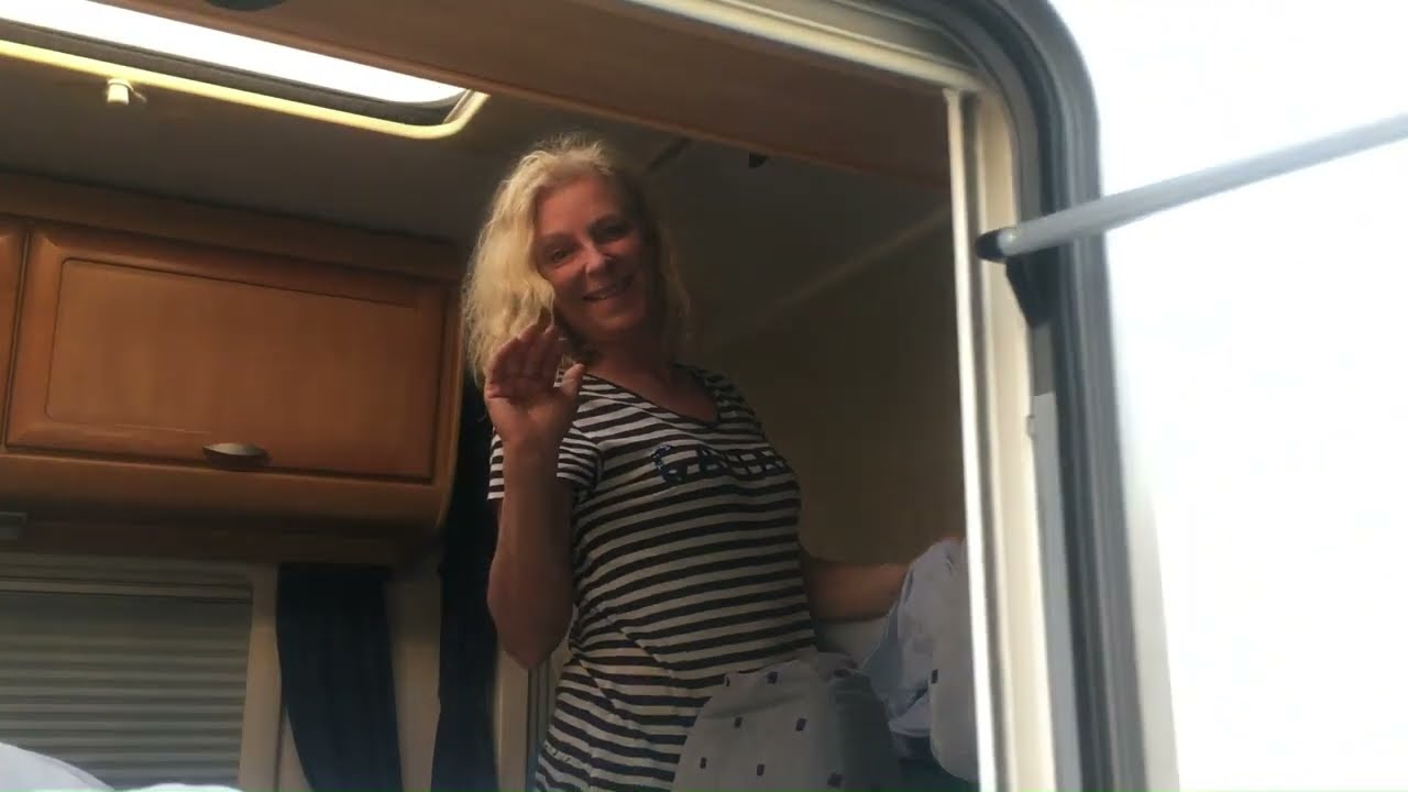 Emigreren naar Zweden - 6e - Wow, nooit zoveel herten bij elkaar gezien! Huizen kijken, mooie natuur