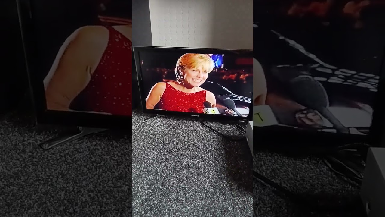 itv weekend news with nicholas owen and gabby yorath/logan 8th janaury 2000 weather with sian lloyd