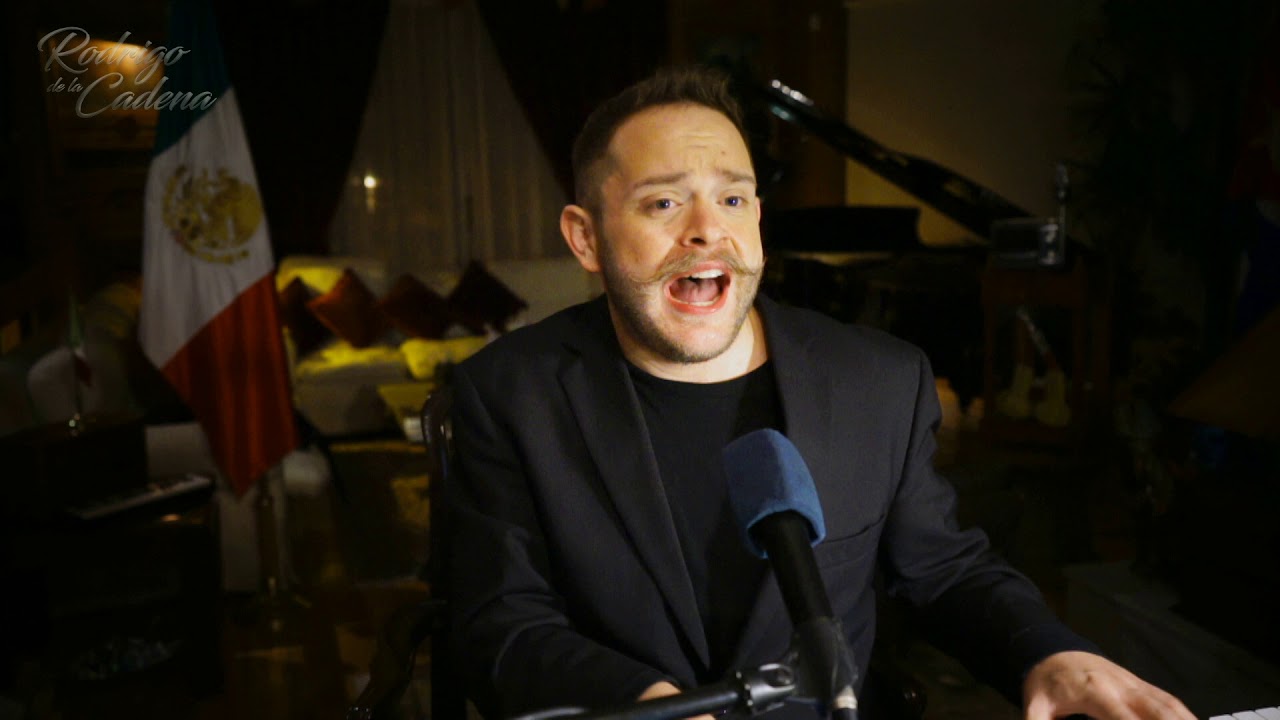Qué alegre va María (Sergio Esquivel) • Rodrigo De La Cadena | Live 2020 voz y piano