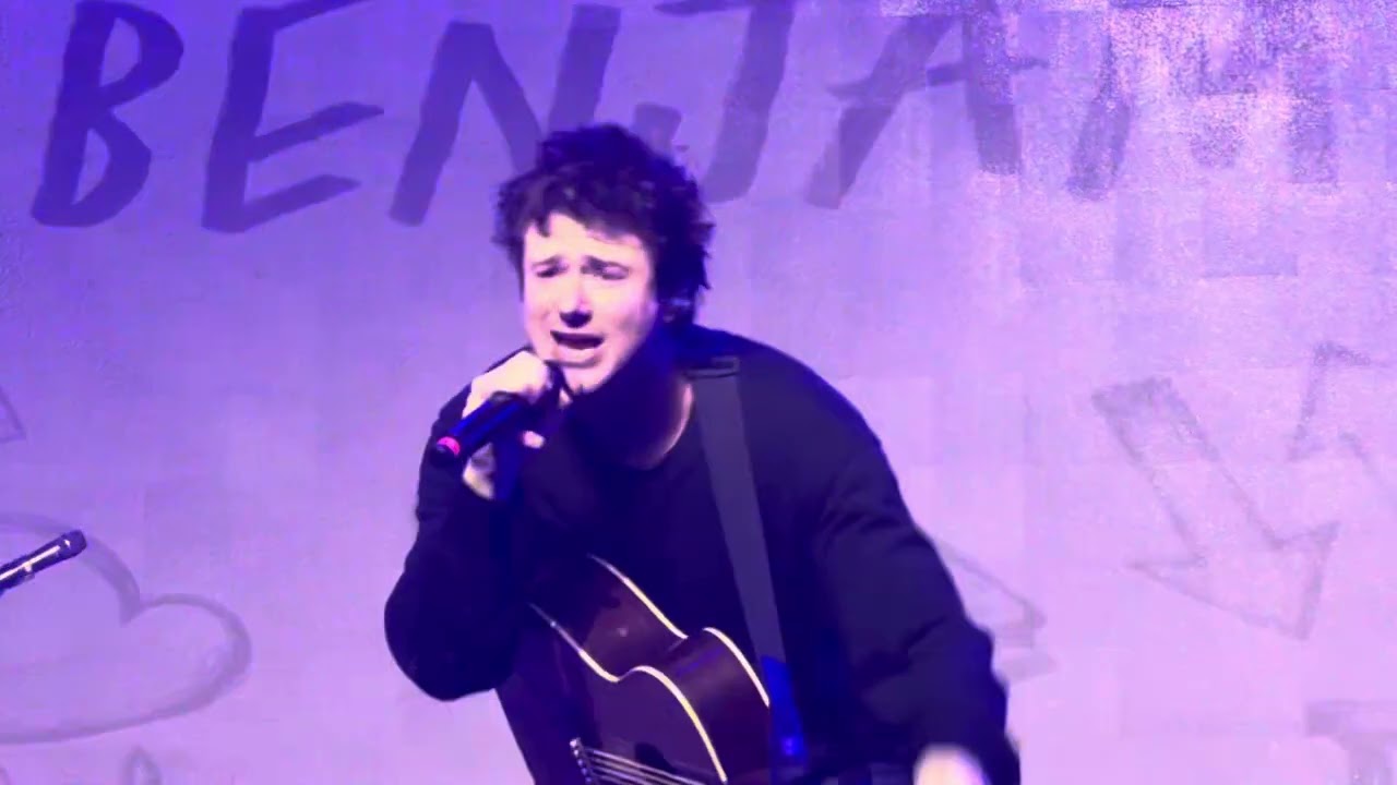 Alec Benjamin 12 Notes Tour (Chengdu, China 1ststop)Part 1