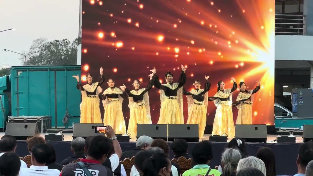 ราชินีศรีแผ่นดิน | โรงเรียนเทศบาล 3 ประชายินดี ￼
