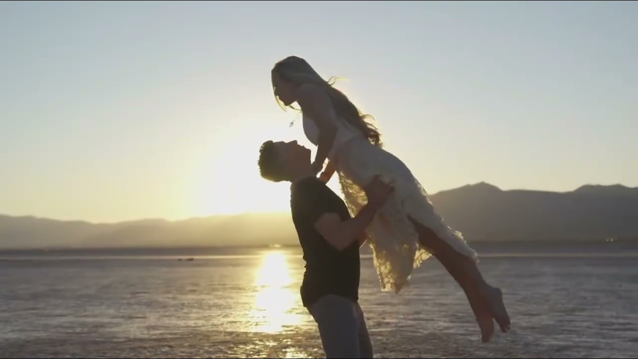 MNO - A New World (Official Video)