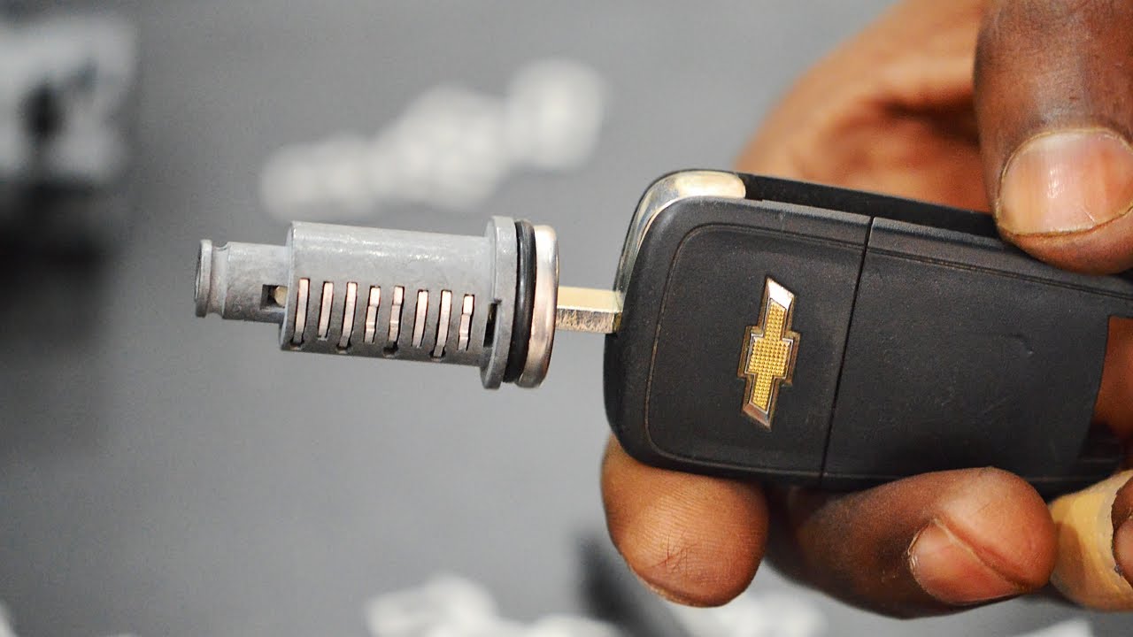Chevrolet Cruze Door Lock Assembling