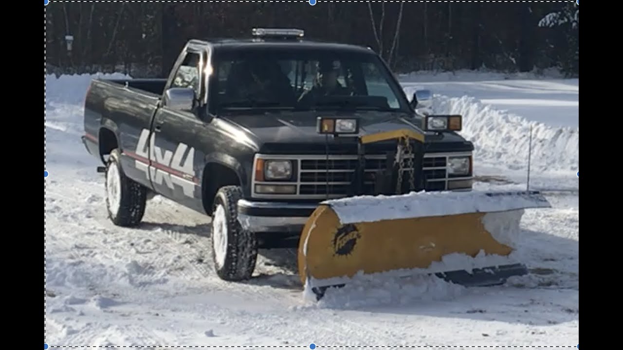003 Plowing snow with a 1989 Chevy Pick up   HD 720p