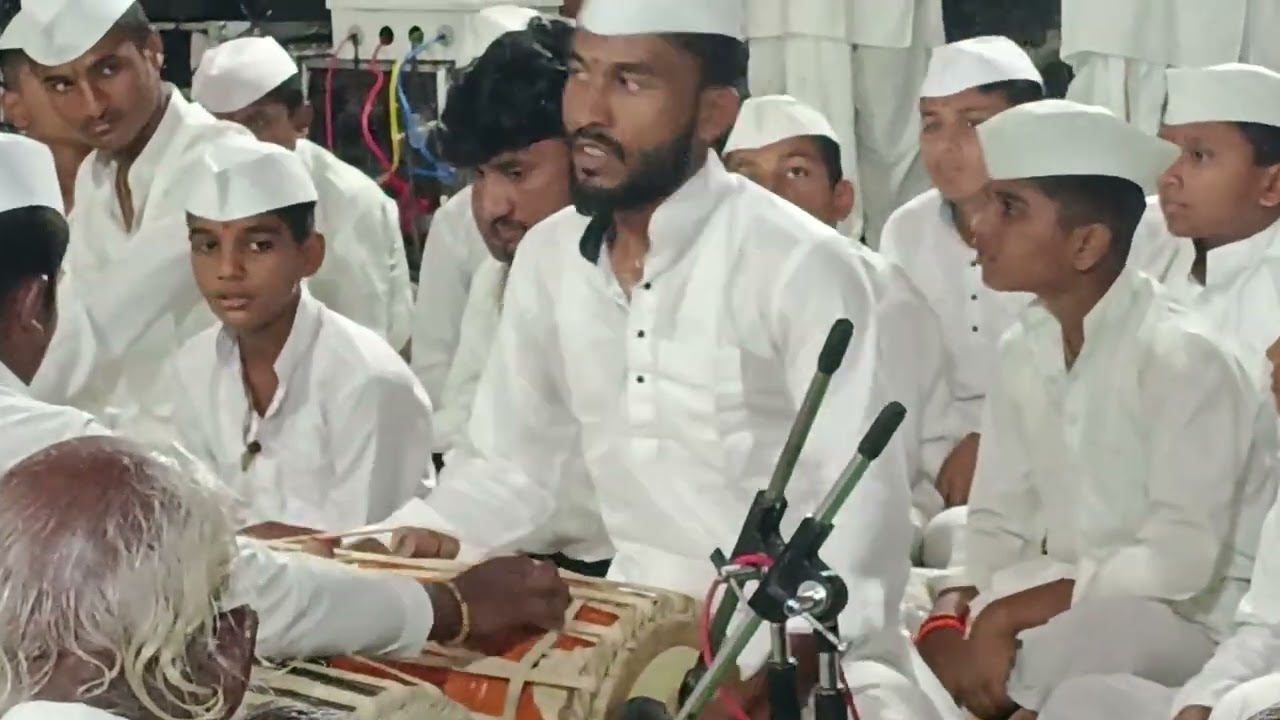 गायनाचार्य भानुदास महाराज रेंगे‌ बाऴु महाराज कुंभारी मृदंगाचार्य ओमकार महाराज फुटाने शुभम  खालापूरे