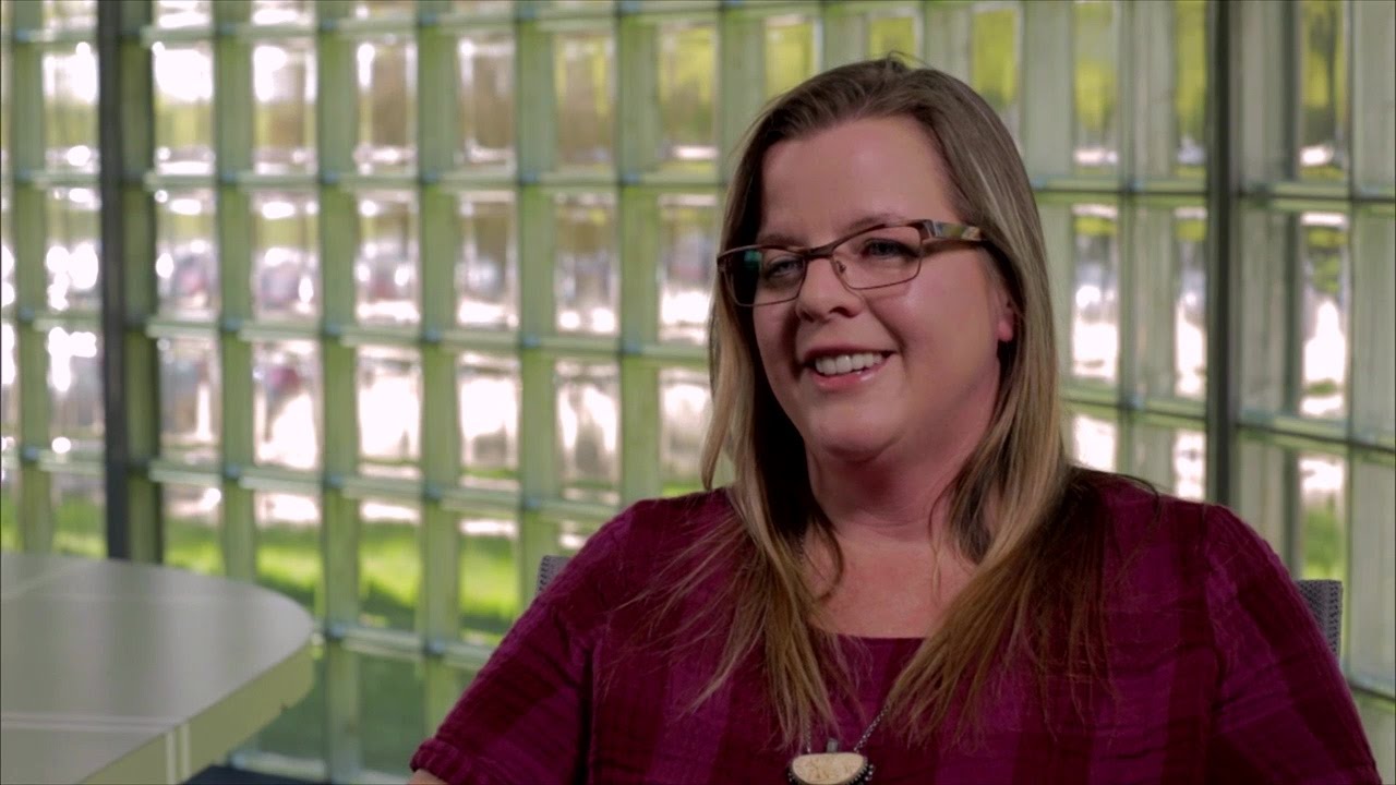 Pulitzer Prize winner Mary Willie