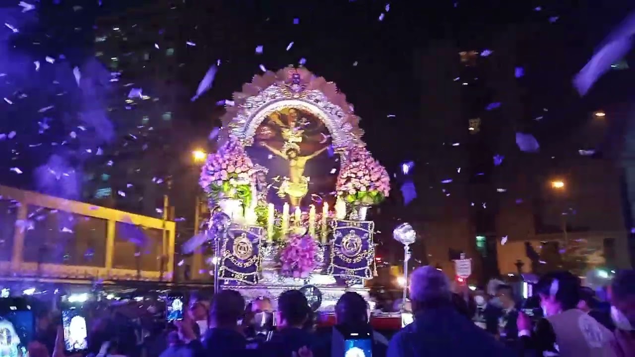 Señor de los Milagros de Nazarenas Primer Recorrido 08/10/2022 !El señor vuelve a las calles¡