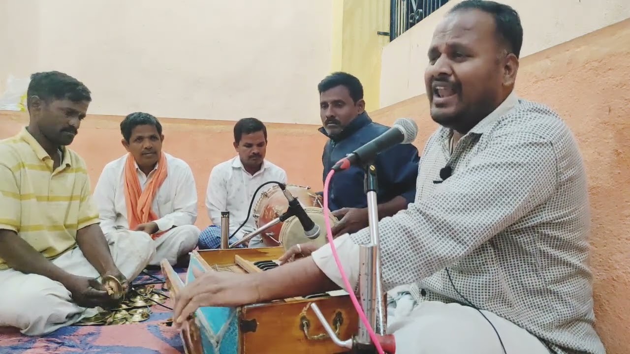 ದೇವರ ಮನೆಯಿದು ಈ ಜಗವೆಲ್ಲಾ|ಬಾಡಿಗೆದಾರರು ಜೀವಿಗಳೆಲ್ಲ|ಗಾಯನ:ಅಣವೀರ ಮಂತಟ್ಟಿ ಹಾಗೂ ಸಂಗಡಿಗರು||SUBSCRIBE CHANNEL||