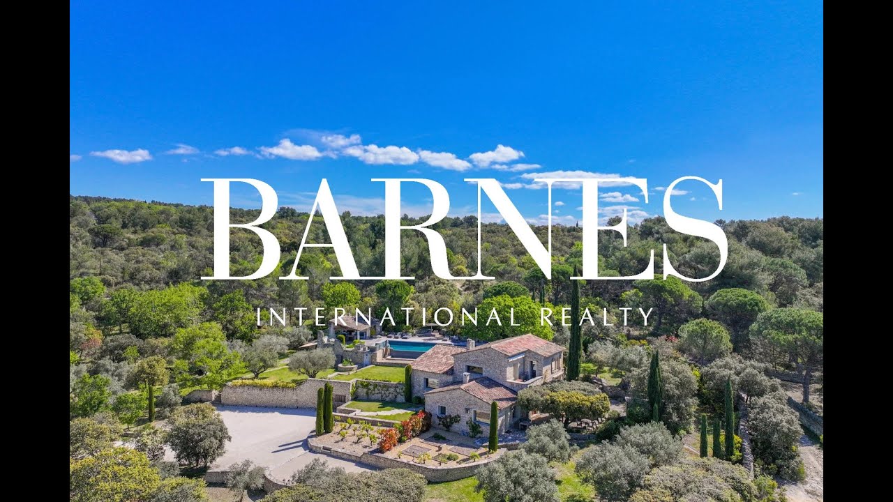 LUBERON - GORDES - MAS EN PIERRE AVEC VUE PANORAMIQUE
