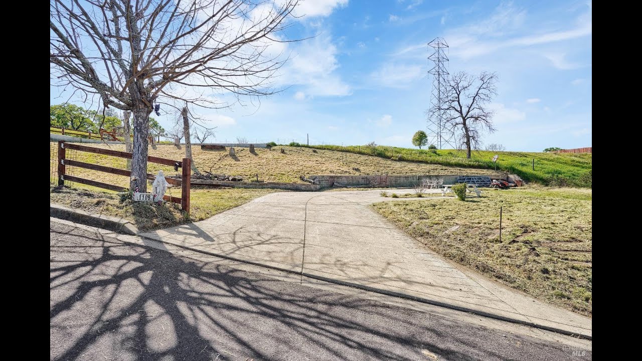1109 Headlands Dr for sale in Napa, CA 94558 - Lots And Land