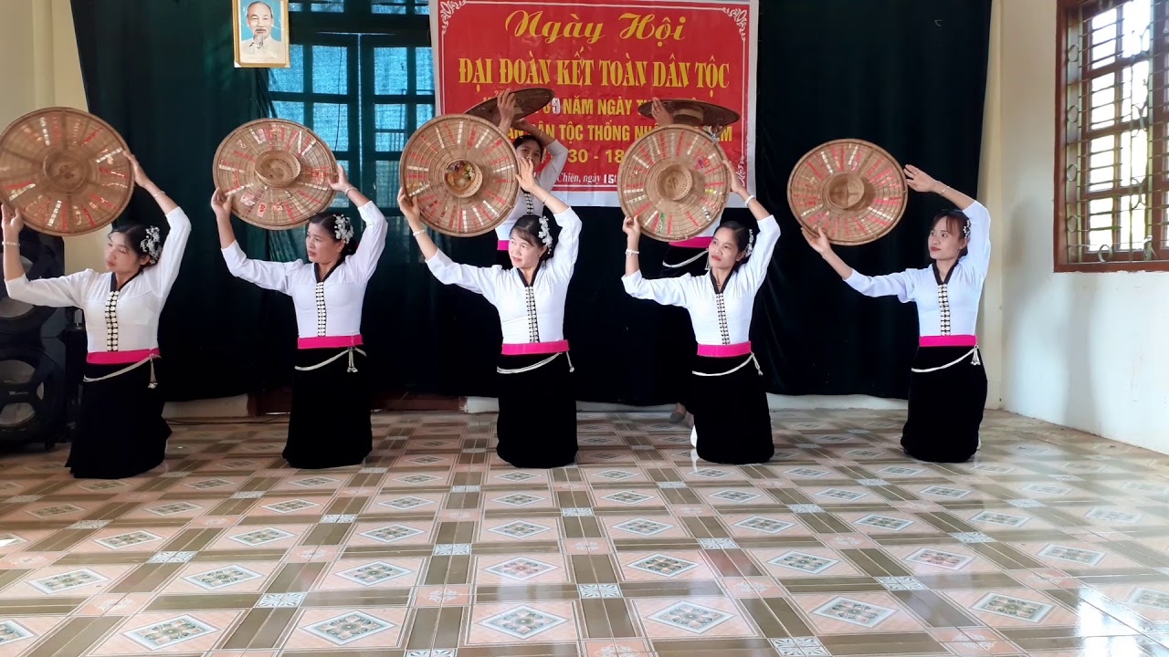 Giao Lưu văn nghệ  đoàn kết  toàn dân bản Mường chiên 1 phỏng lái thuận châu Sl