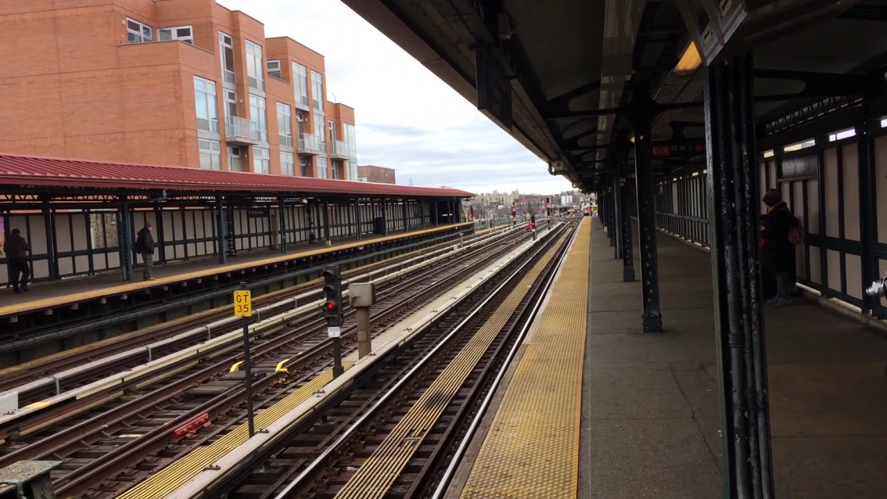 Station Tour of Jackson Heights-Roosevelt Ave/74th St-Broadway