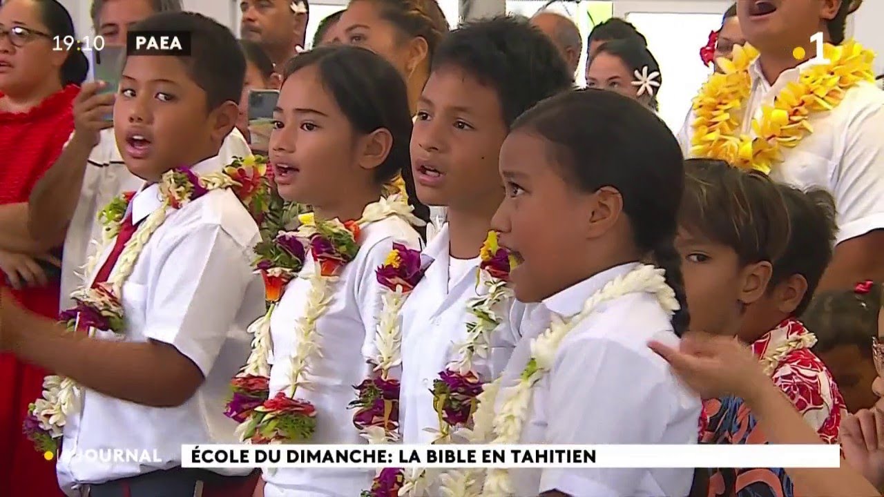 Ecole du dimanche : la bible en tahitien.