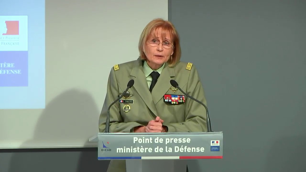 Témoignage de la 1ère femme générale dans l'armée de terre