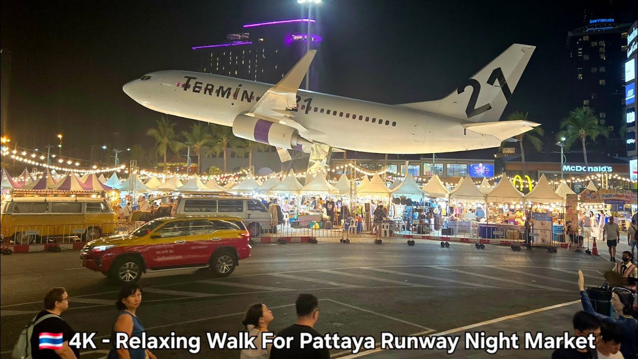 🇹🇭 4K - Pattaya Terminal 21 Runway Night Market, 