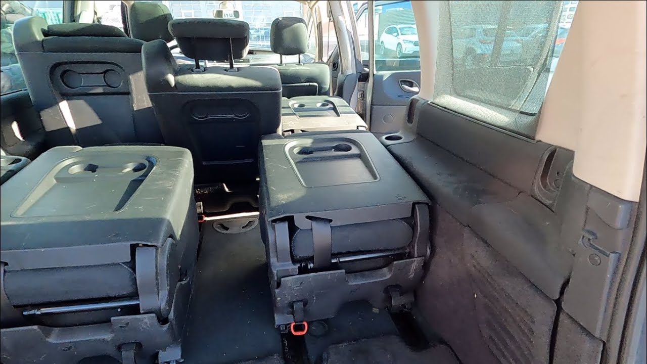 Renault Grand Espace brutál térkínálat, variálhatóság teszt