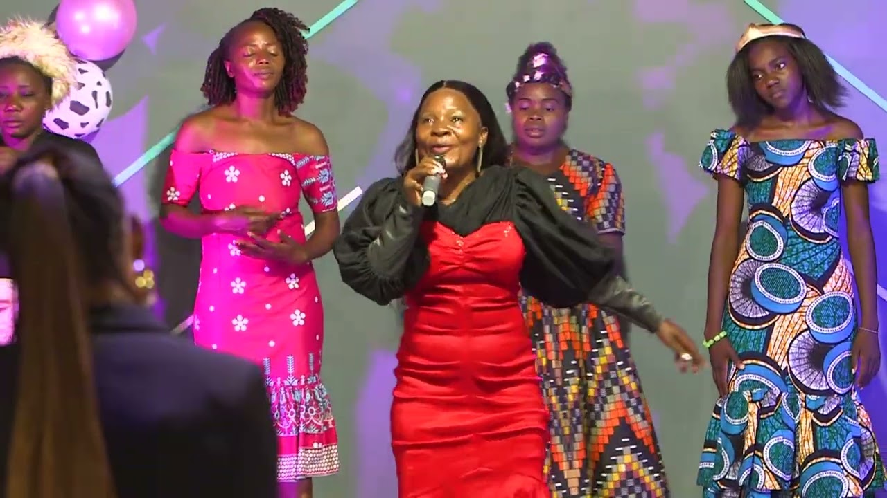 Minister naomi worship royal sunday 2026