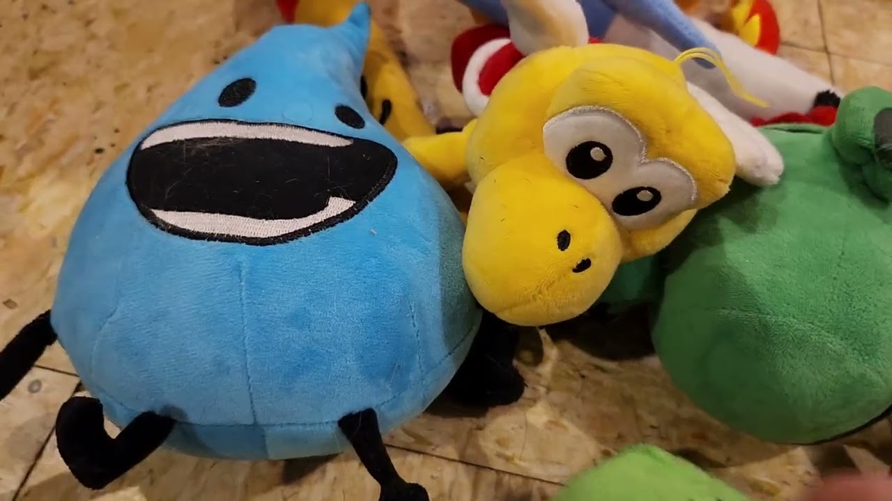 Battle for Plush Island episode 28: The ground is electric!