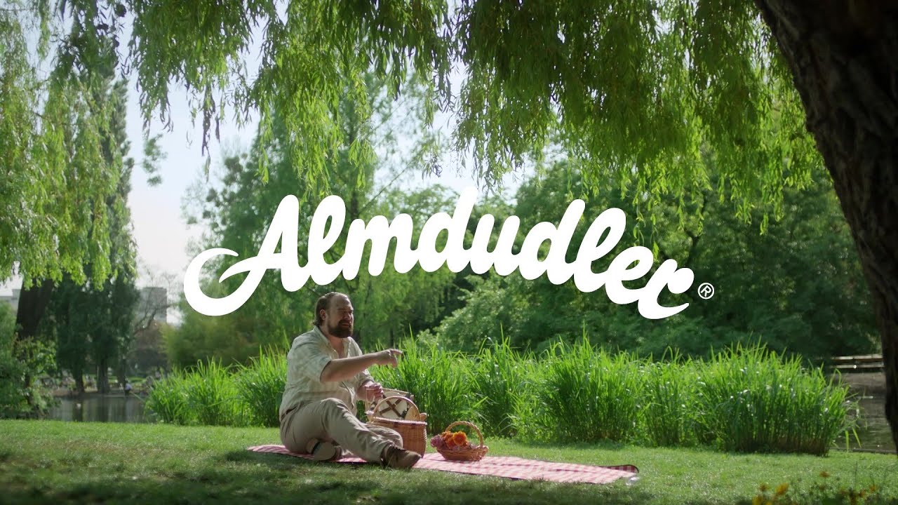 Die Almdudler Liebeserkl&auml;rung | TV-Spot Picknick
