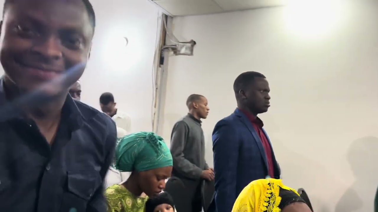 Nikufananishe na nini Bwana kikundi chasifa louange 