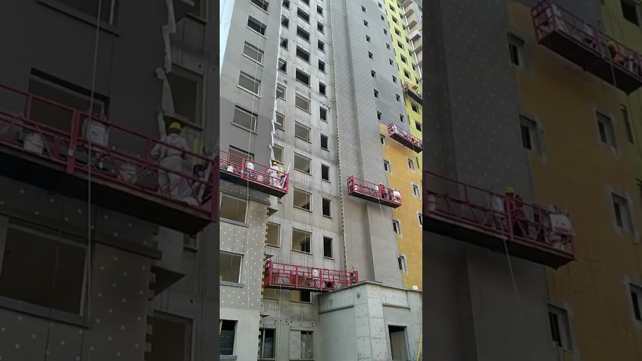 Building gondola for external wall insulation of high-rise building