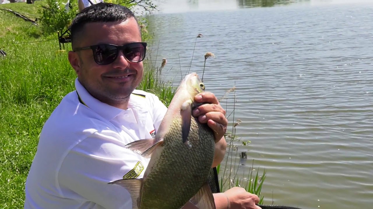 Quali Esche per Pescare a Feeder? I VERMI - Parte 1