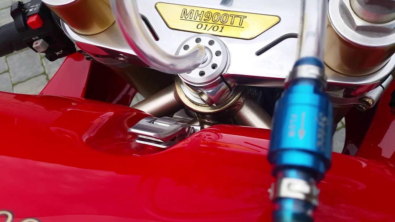 Ducati Café Racer 900 ss ie by Custom Revolution Part # 2