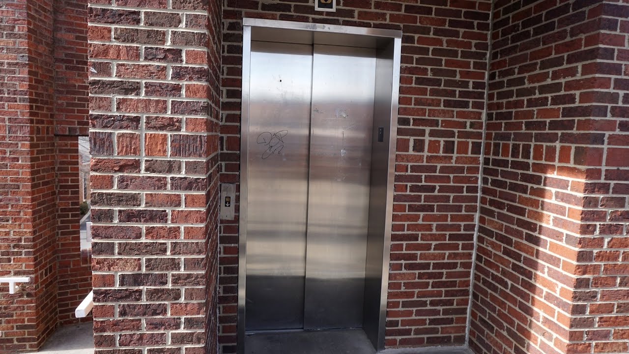 90° DOORS! Vandalized 1993 Dover Impulse hydraulic elevator @ Wallace Parking Deck, Chapel Hill, NC