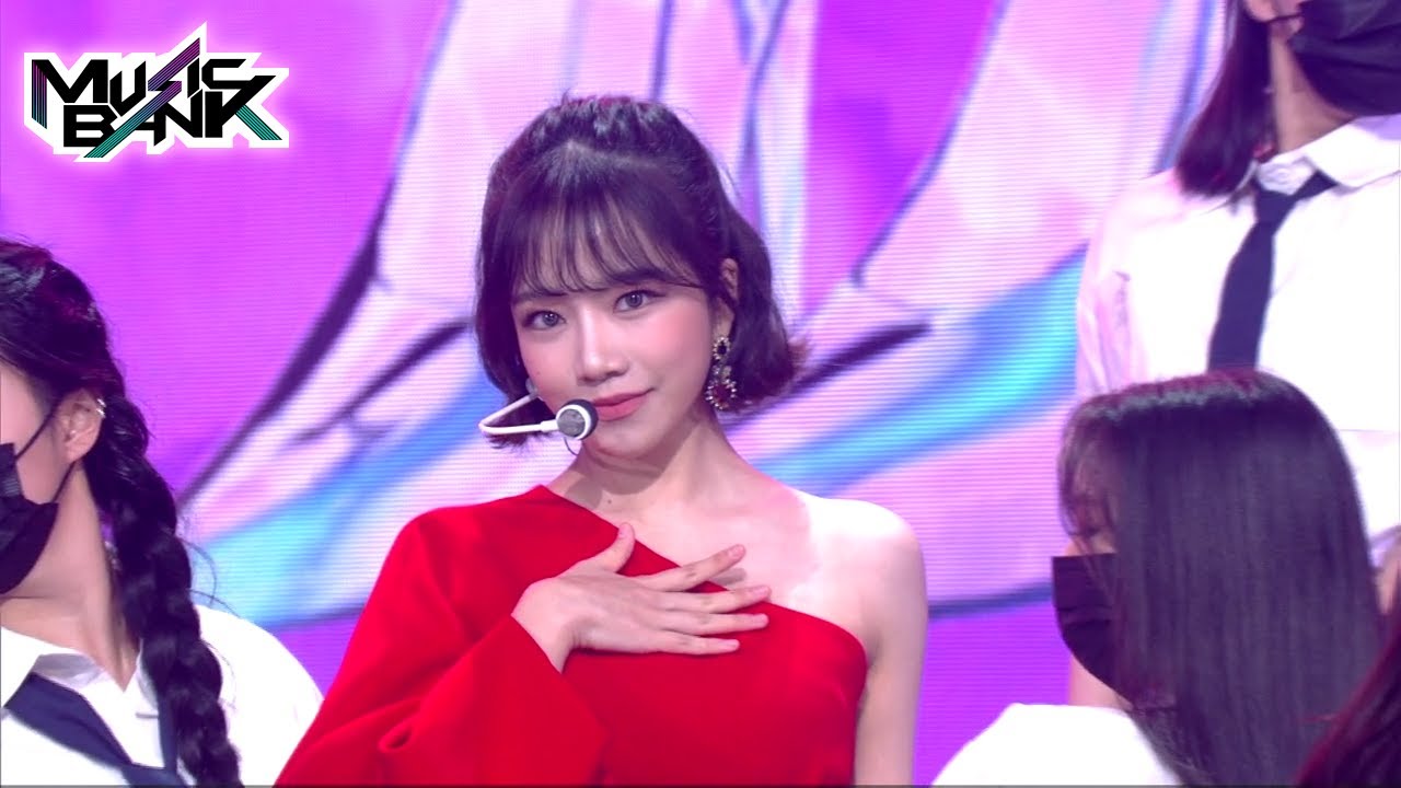JOYURI(조유리) - GLASSY (Music Bank) | KBS WORLD TV 211015