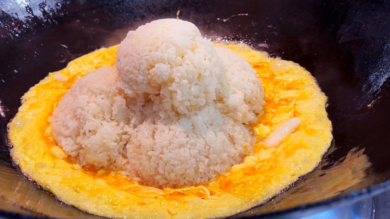 チャーハンに豚バラを入れるのは間違っているだろうか　Is it wrong to add pork belly to fried rice?