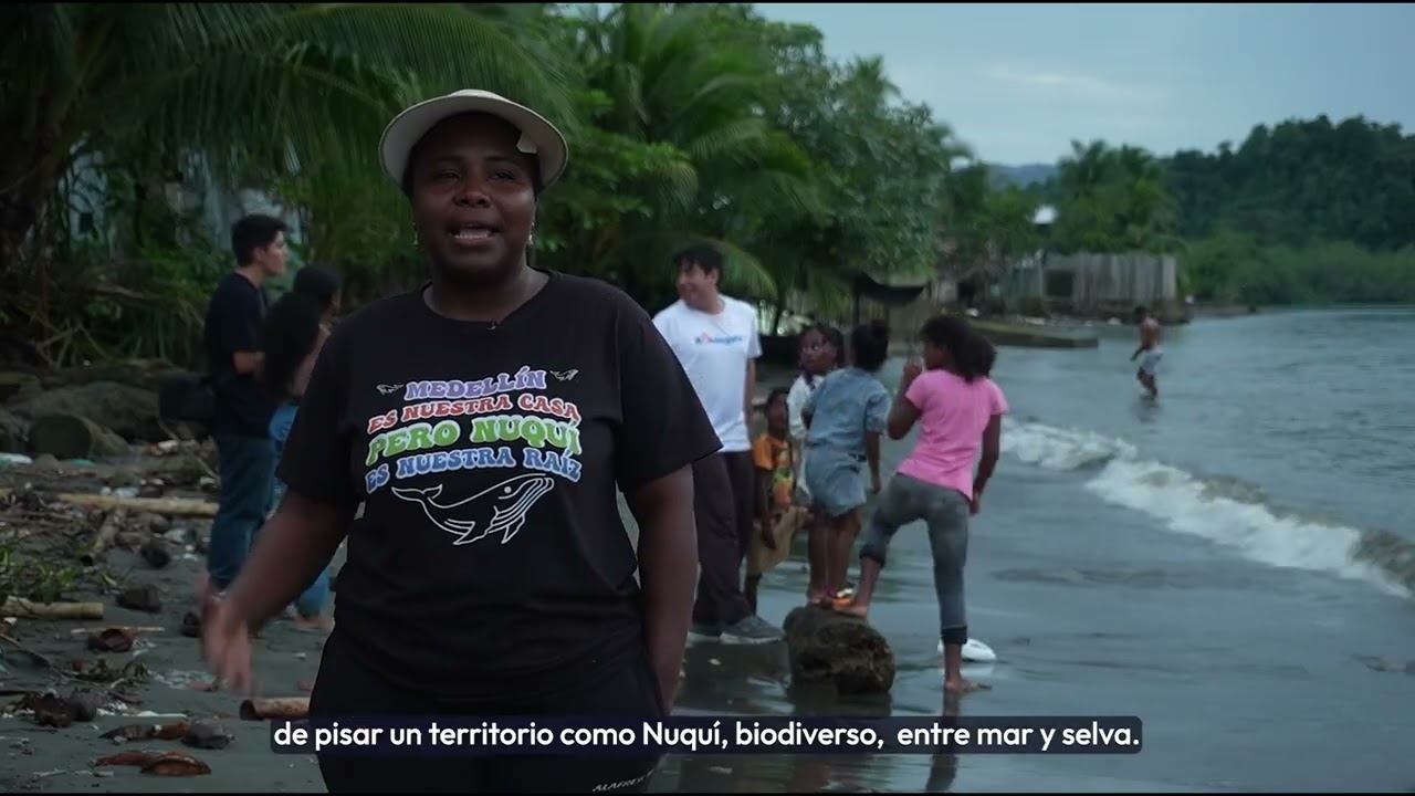 Una Huella en el Pacífico, está navidad caminamos juntos.