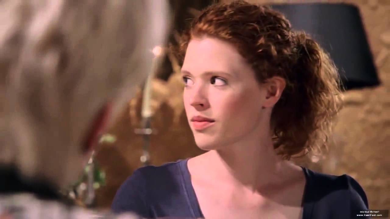Verbotene Liebe footsies scene -   Henrike Fehrs