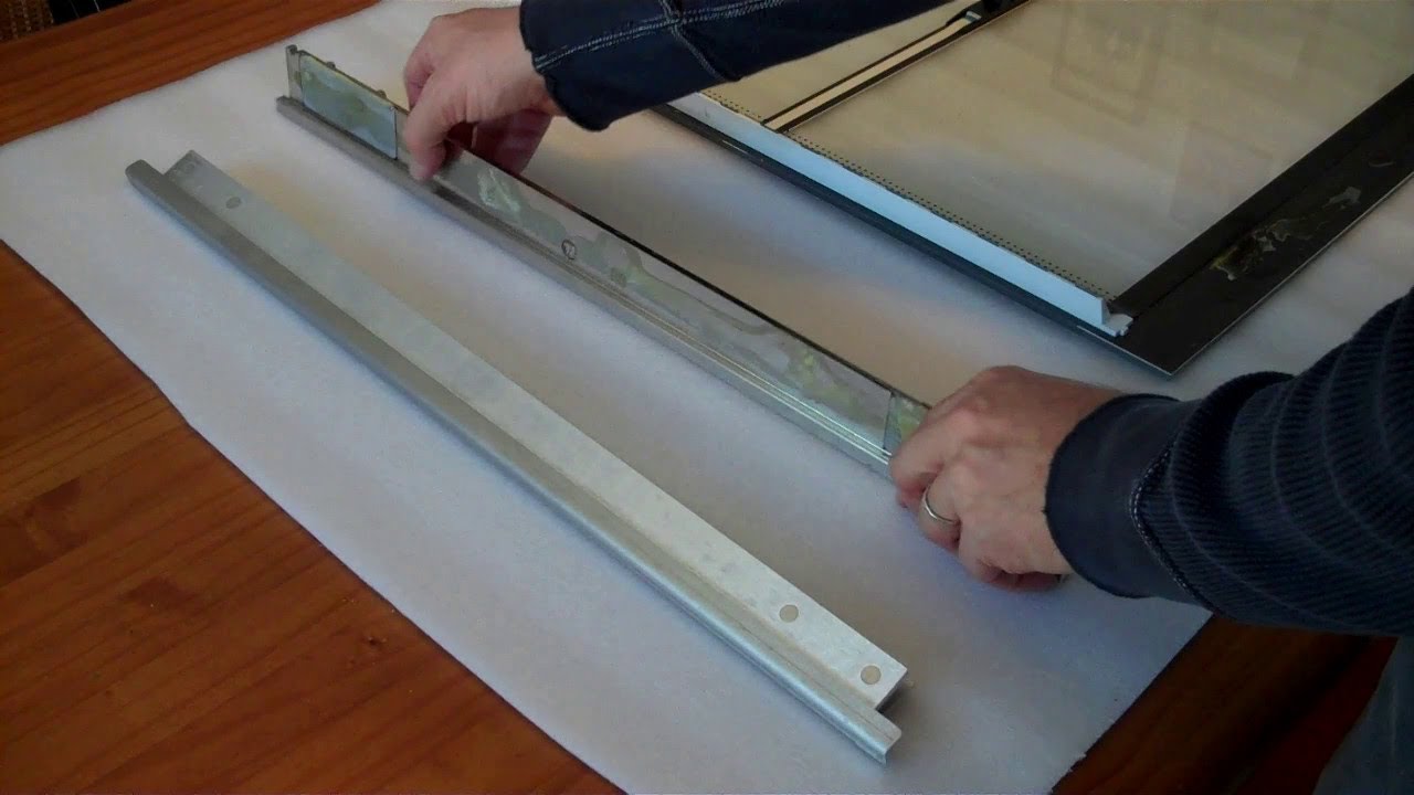 Glowforge glass lid fell off! Repair with aftermarket hinge bracket